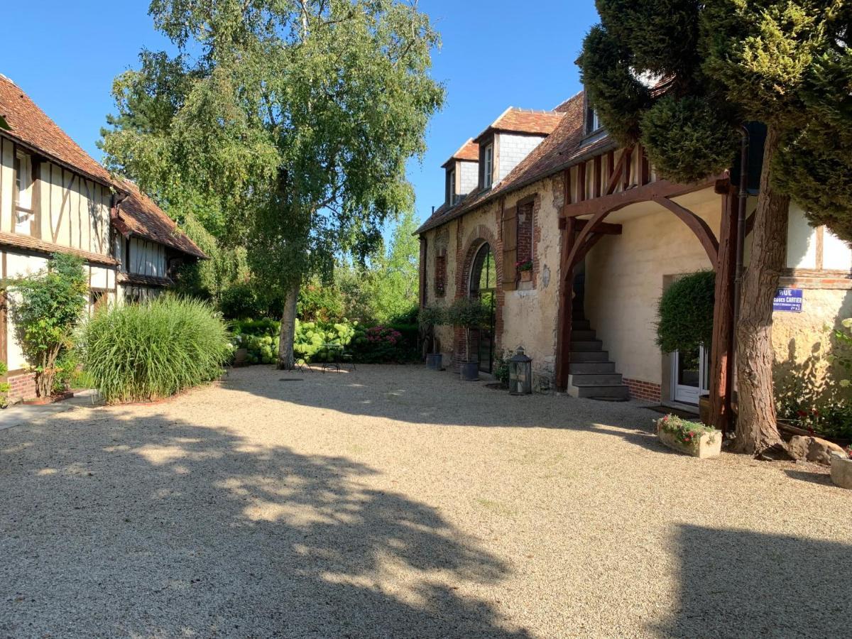 Le Puits D'Angle Bed & Breakfast Thibivillers Екстериор снимка