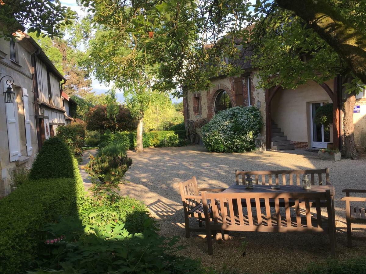 Le Puits D'Angle Bed & Breakfast Thibivillers Екстериор снимка