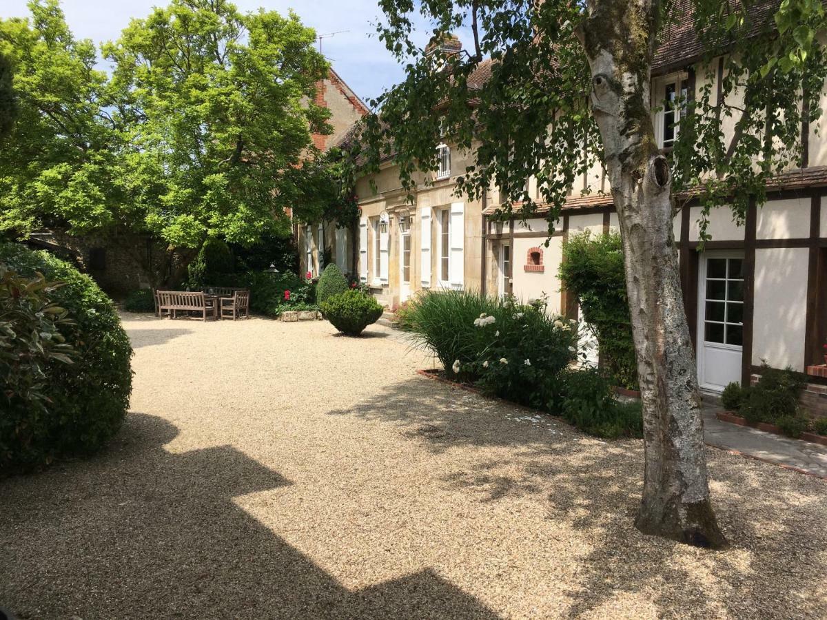 Le Puits D'Angle Bed & Breakfast Thibivillers Екстериор снимка